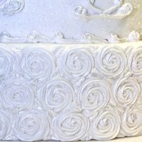 KD Piped swirl border